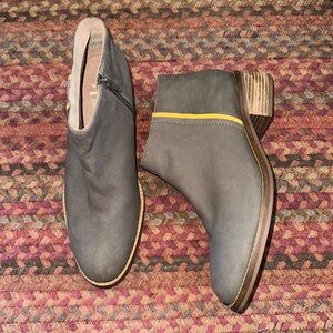 SEYCHELLES RESEMBLANCE GREY LEATHER ANKLE BOOTS